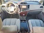 Toyota Sienna 2011