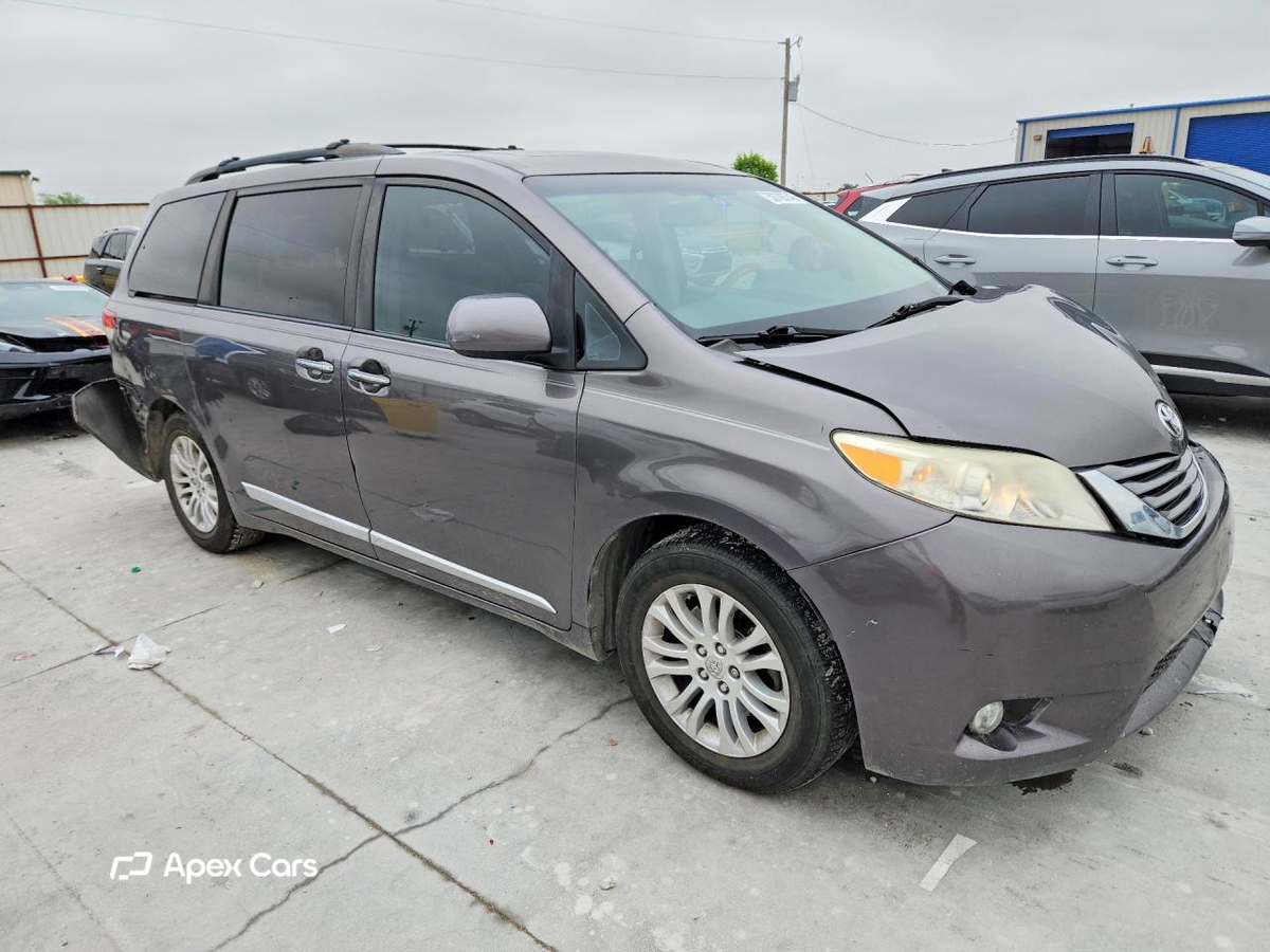 Toyota Sienna 2012