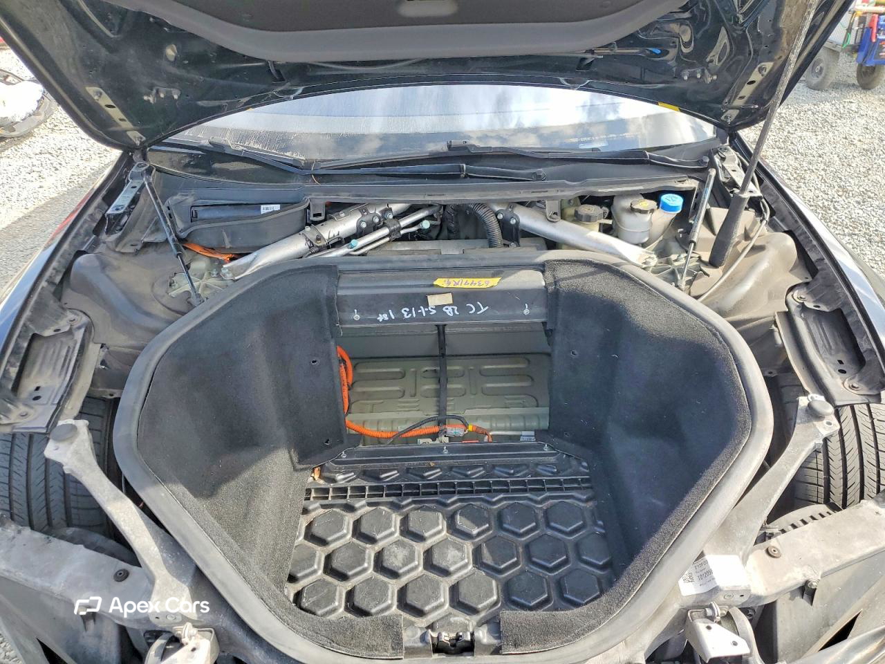 Tesla Model S 2013