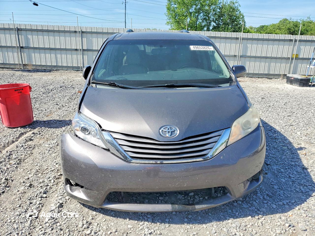 Toyota Sienna 2015