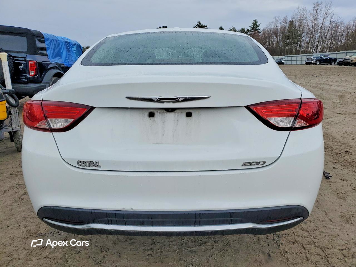 Chrysler 200 2015