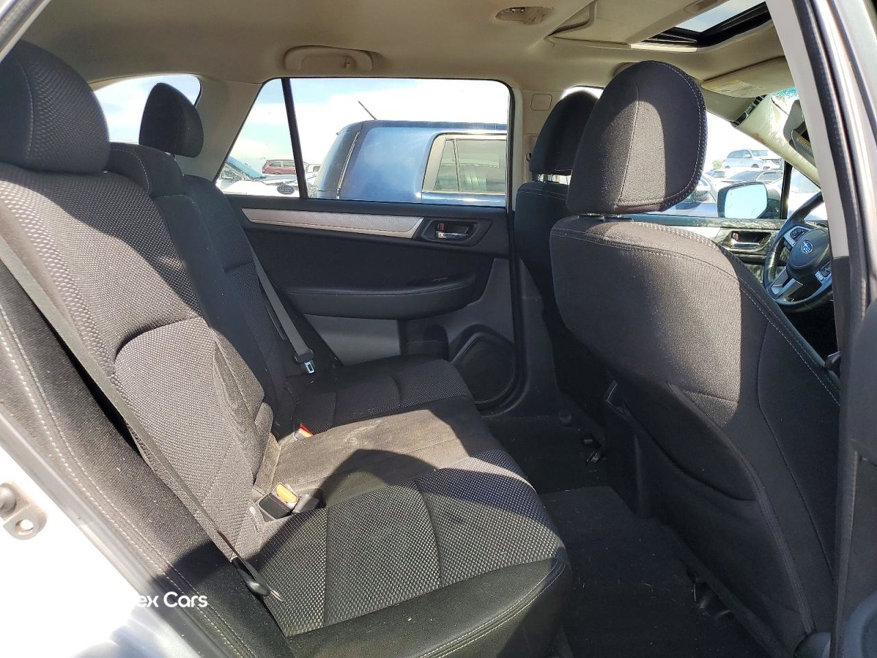 Subaru Outback 2016
