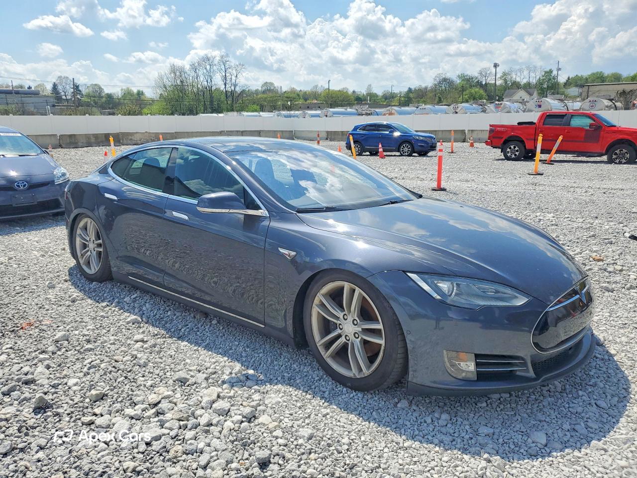 Tesla Model S 2015