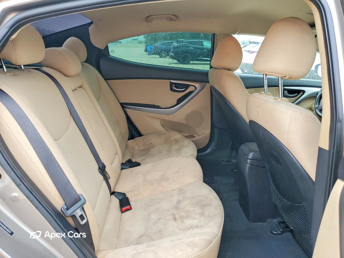 Hyundai Elantra 2013