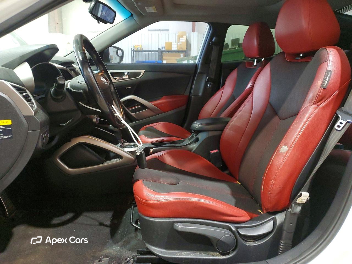 Hyundai Veloster 2012