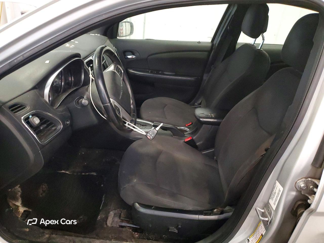 Chrysler 200 2012