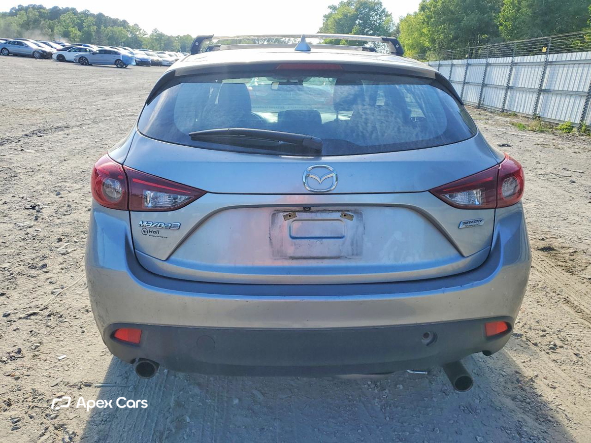Mazda 3 2016