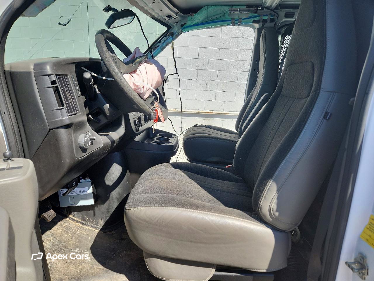 Chevrolet Express 2024