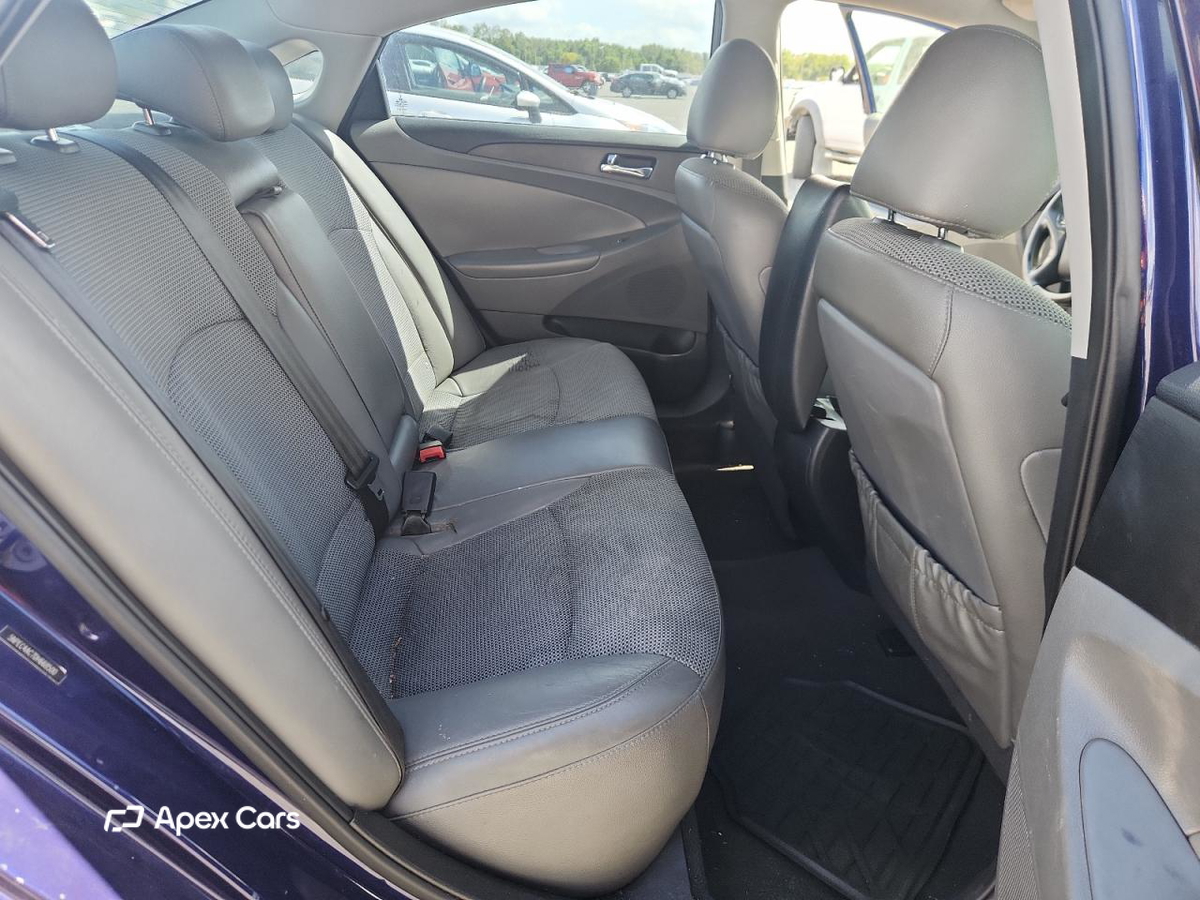 Hyundai Sonata 2013