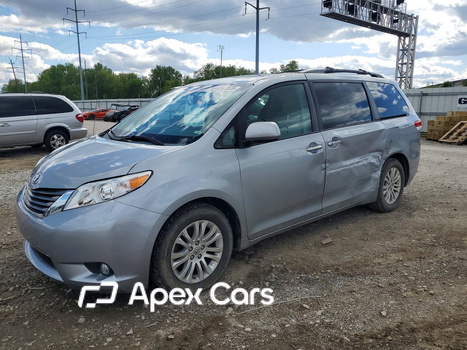 Toyota Sienna 2013 - Image 1 of 13