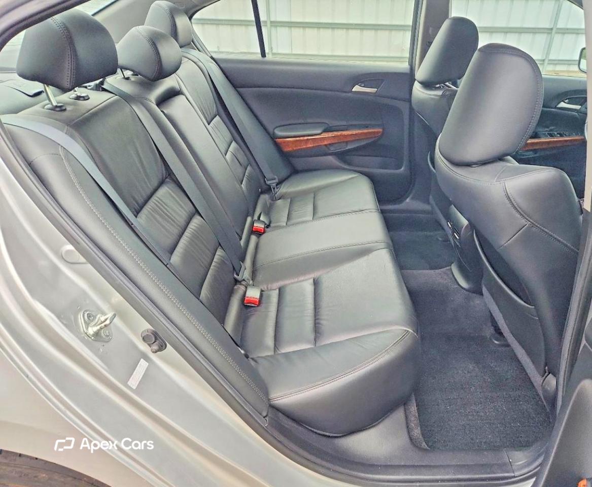 Honda Accord 2011