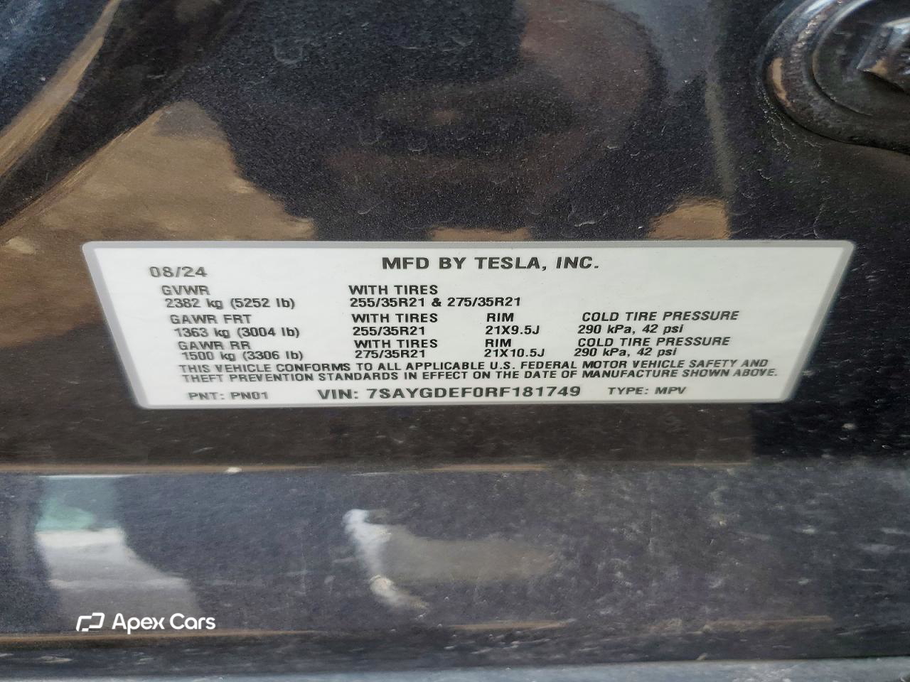 Tesla Model Y 2024
