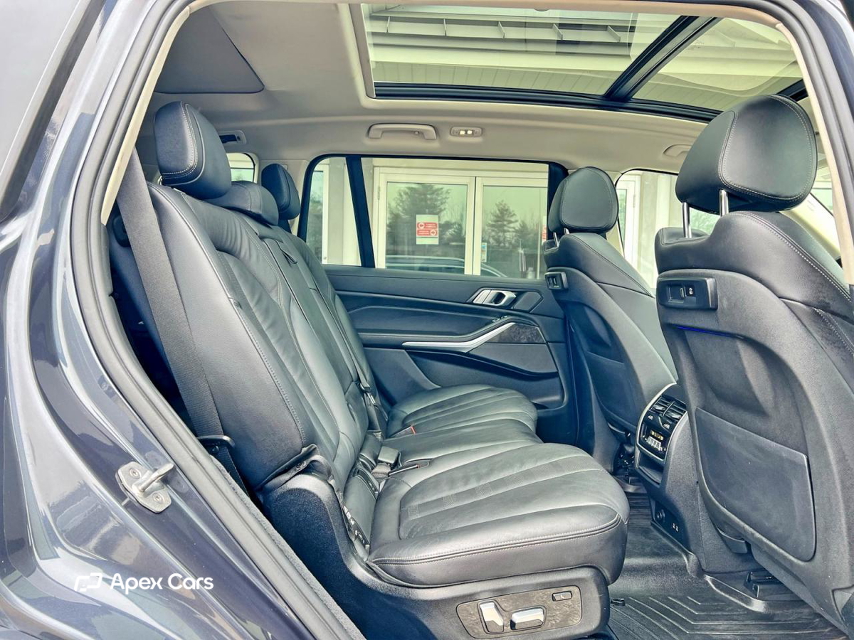 BMW X7 2020