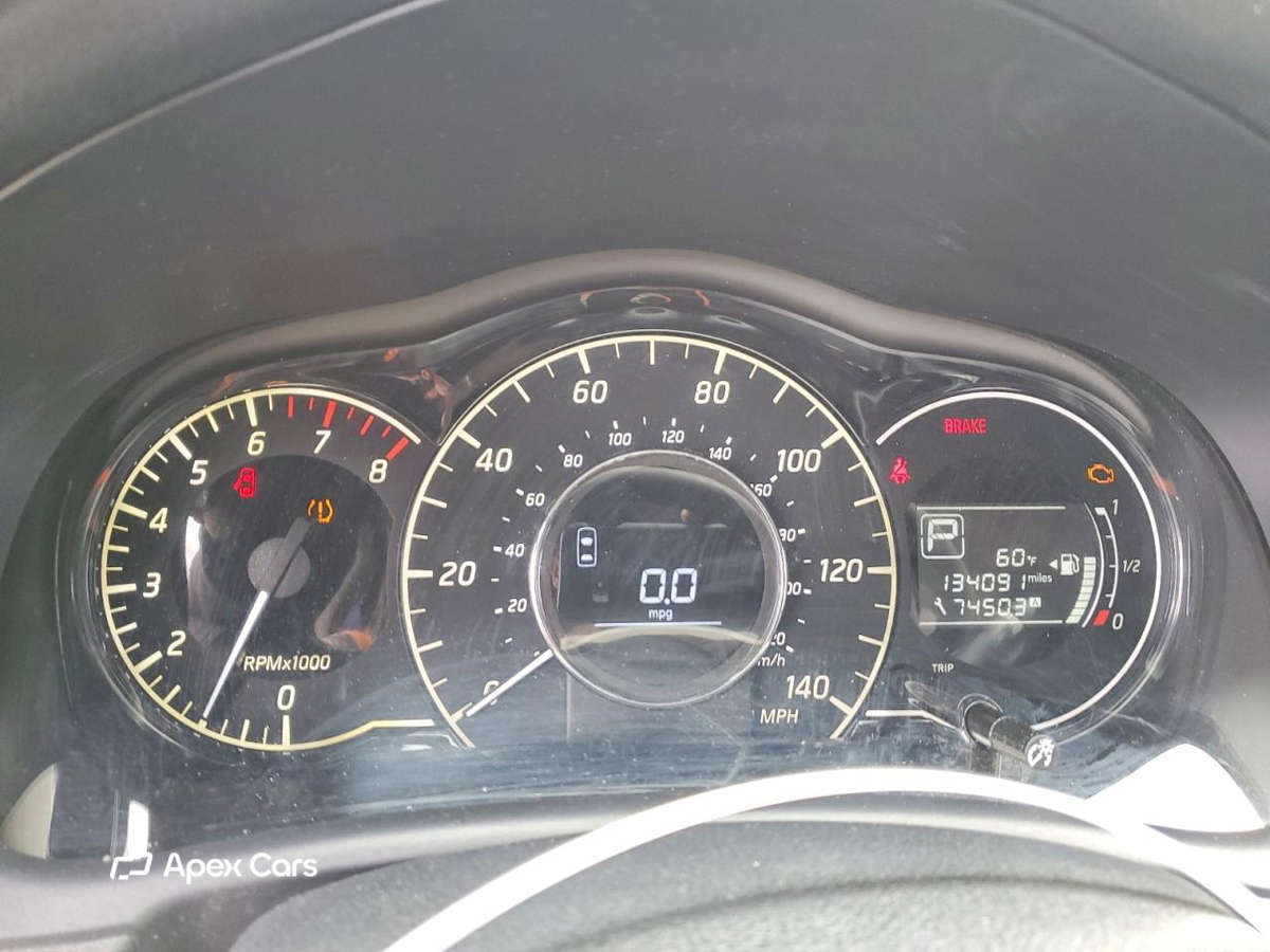 Nissan Versa 2015