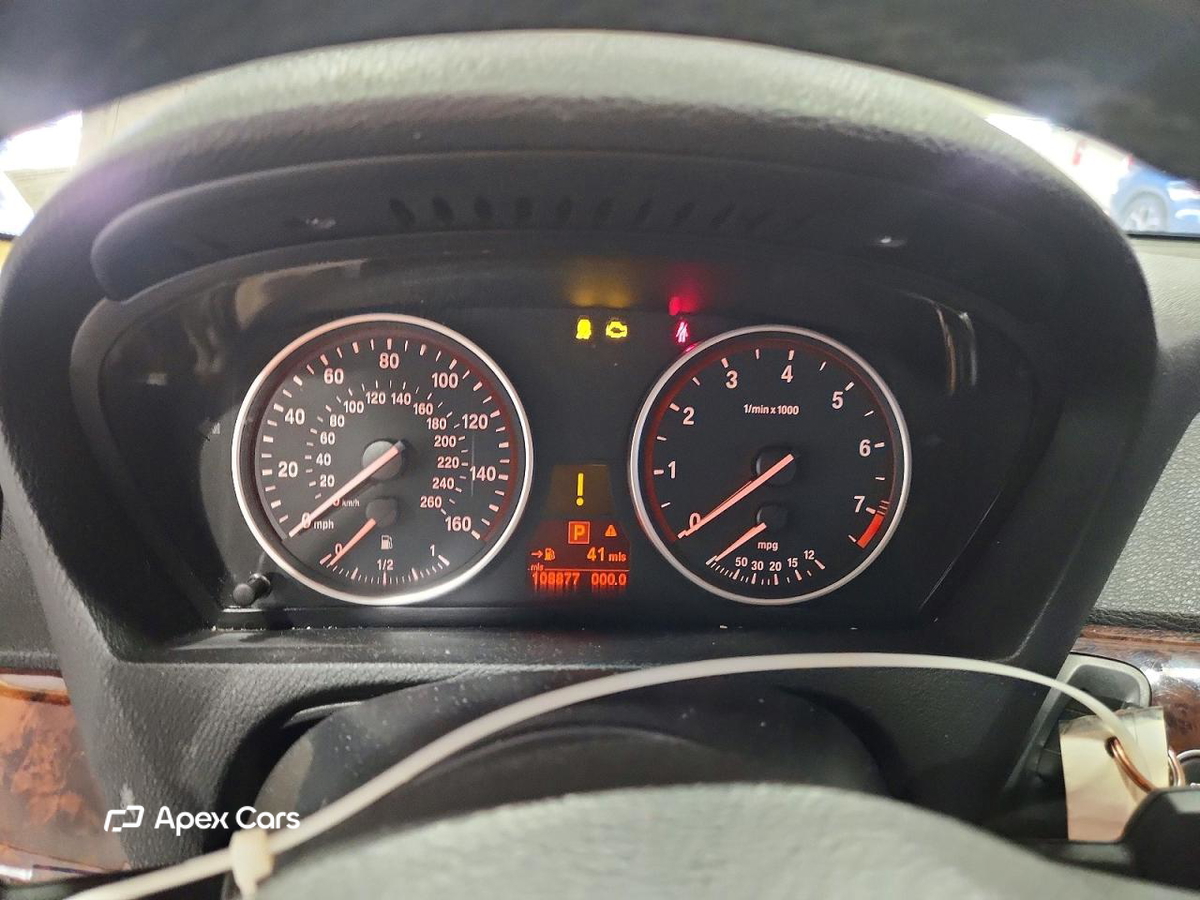 BMW X5 2011
