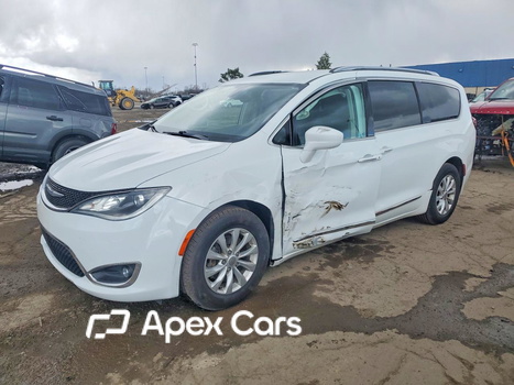 Chrysler Pacifica 2018 - Image 1 of 14