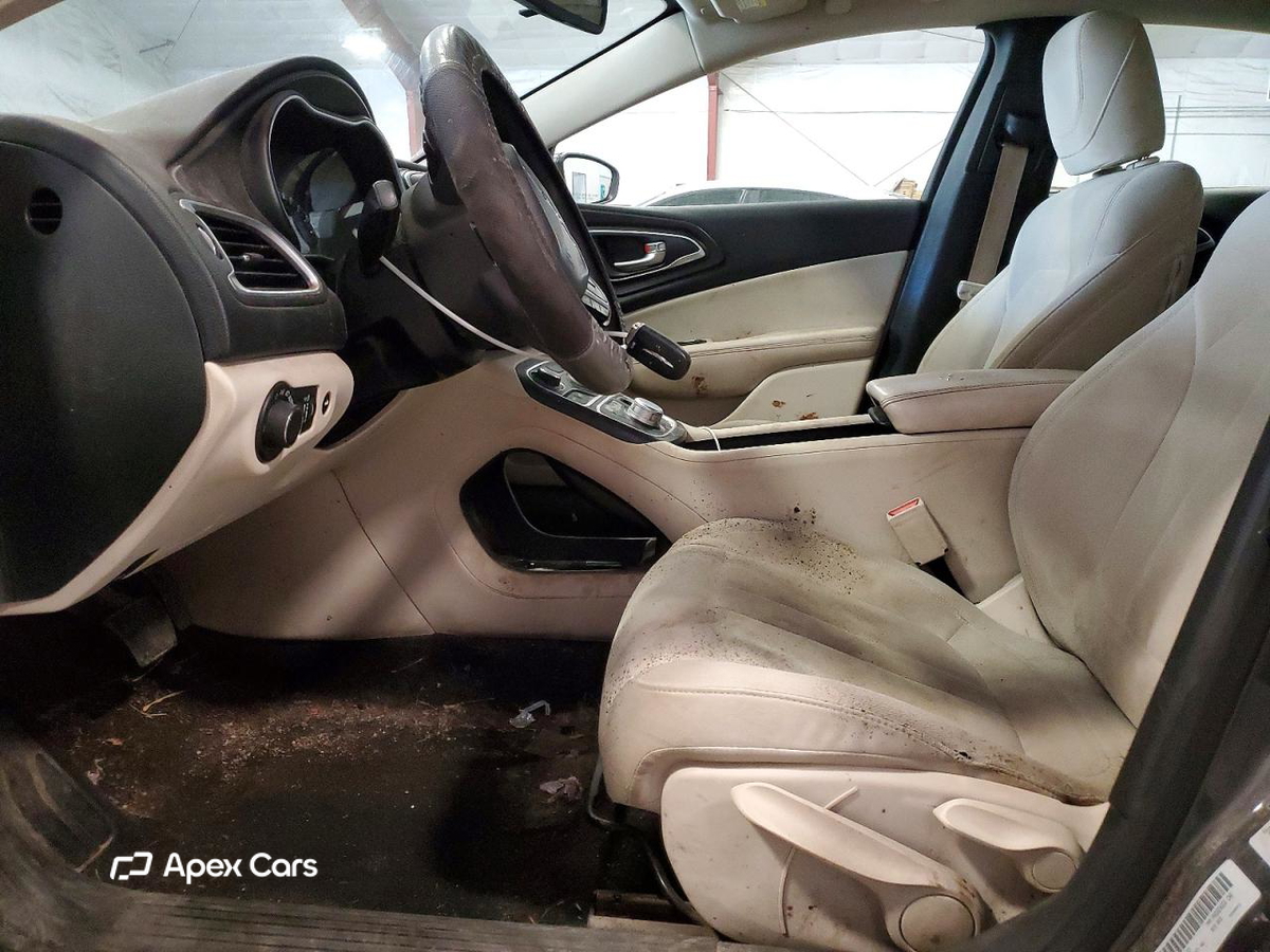 Chrysler 200 2015