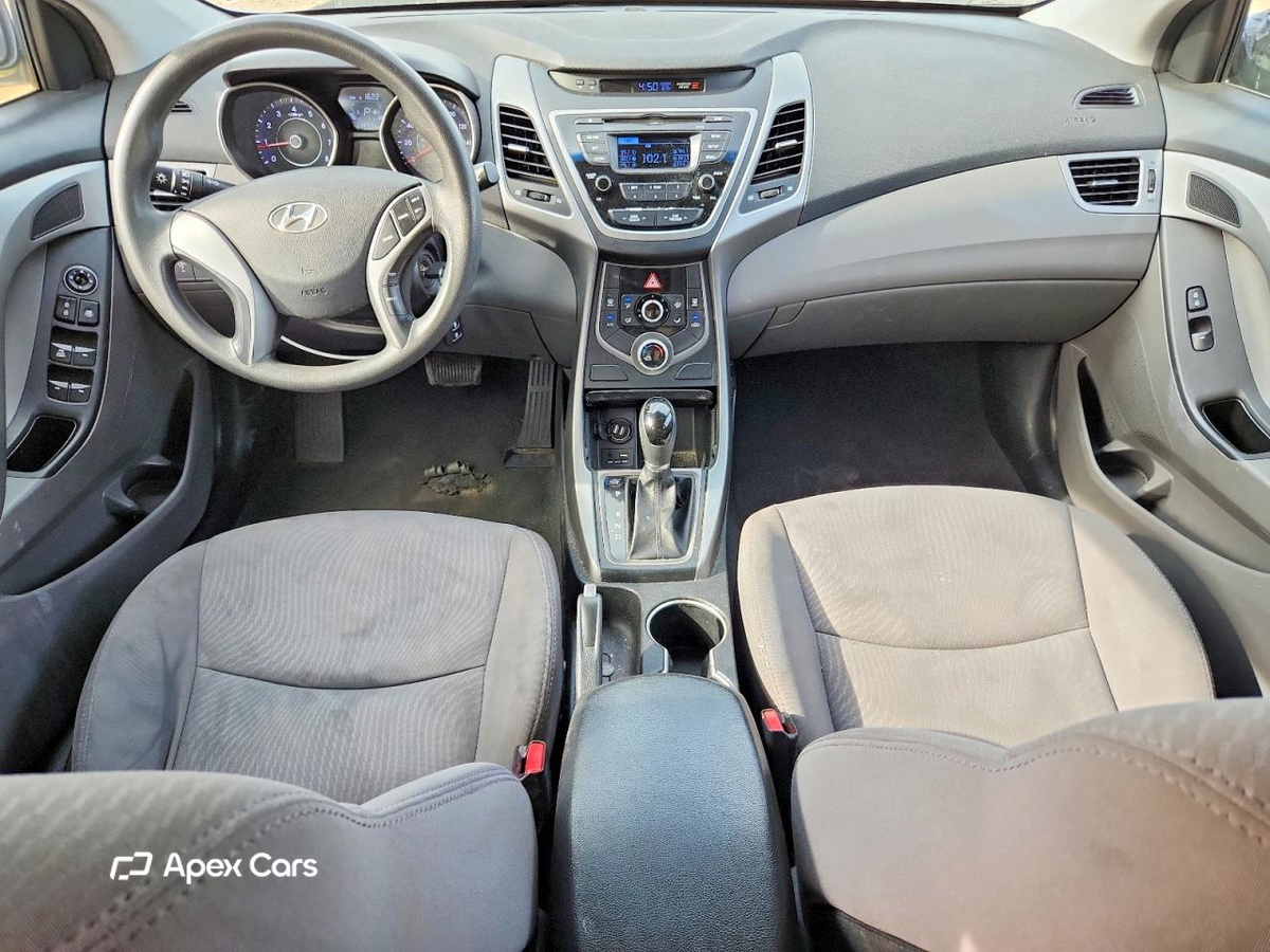 Hyundai Elantra 2016