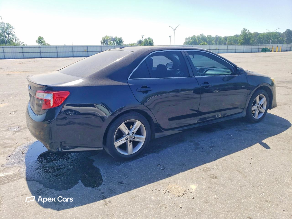 Toyota Camry 2012