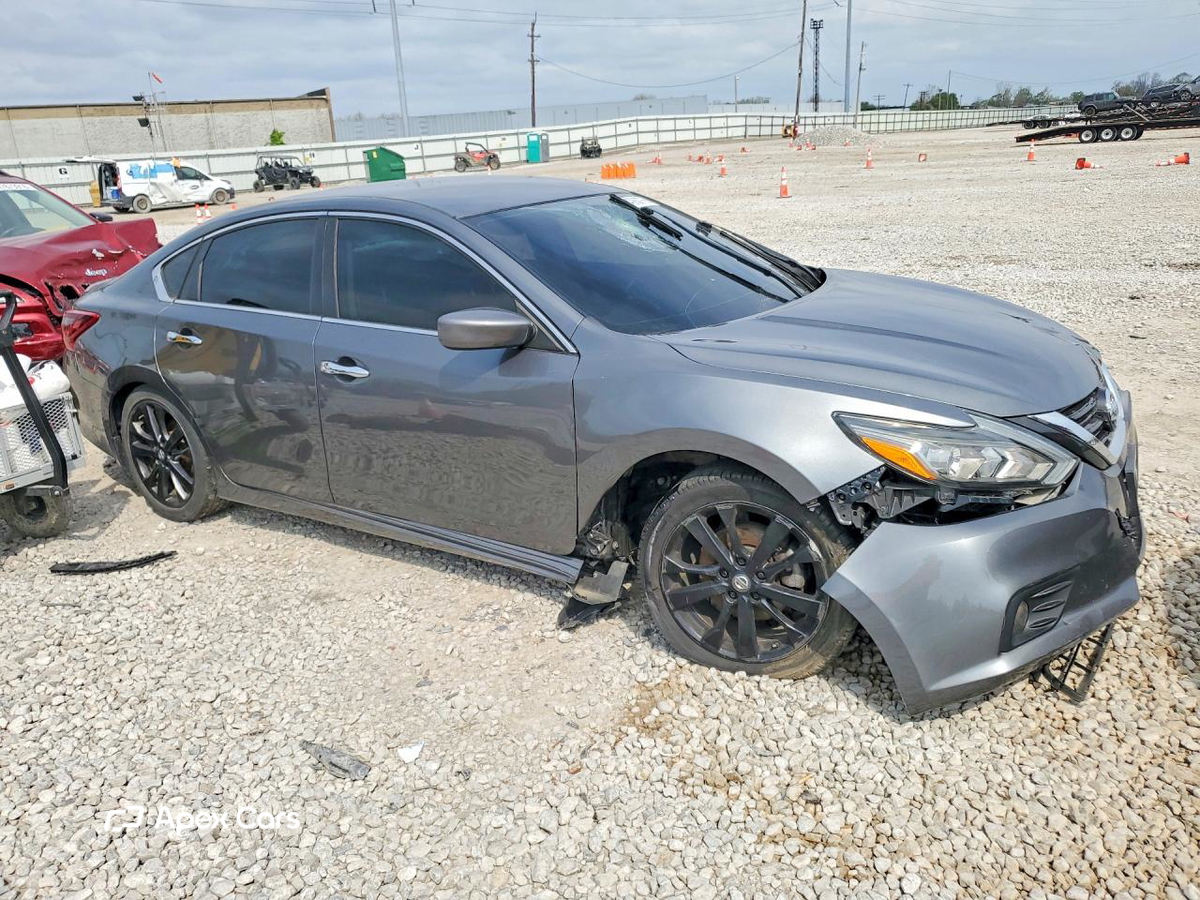 Nissan Altima 2018