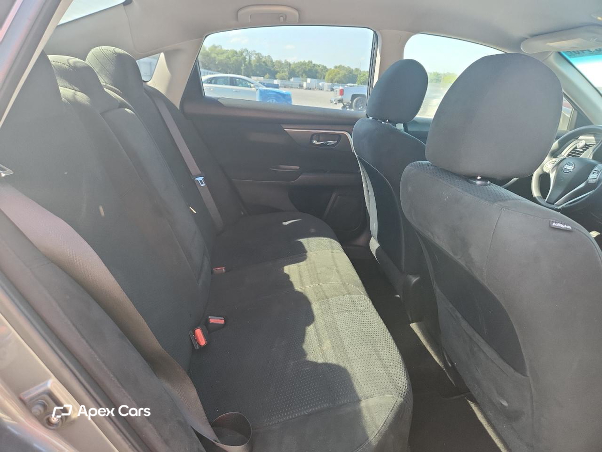Nissan Altima 2015