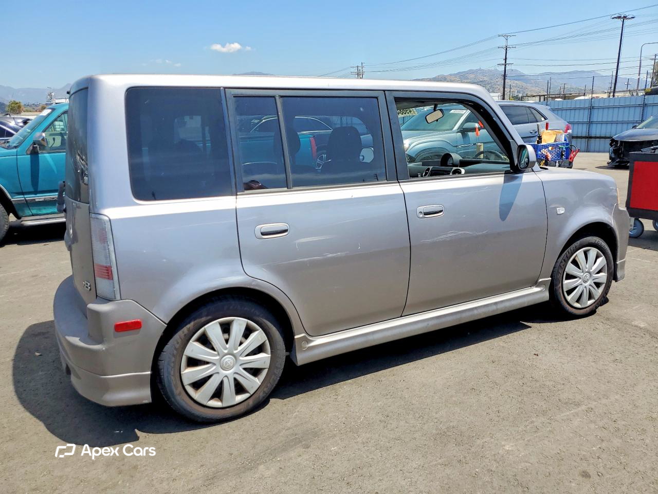 Toyota  2005