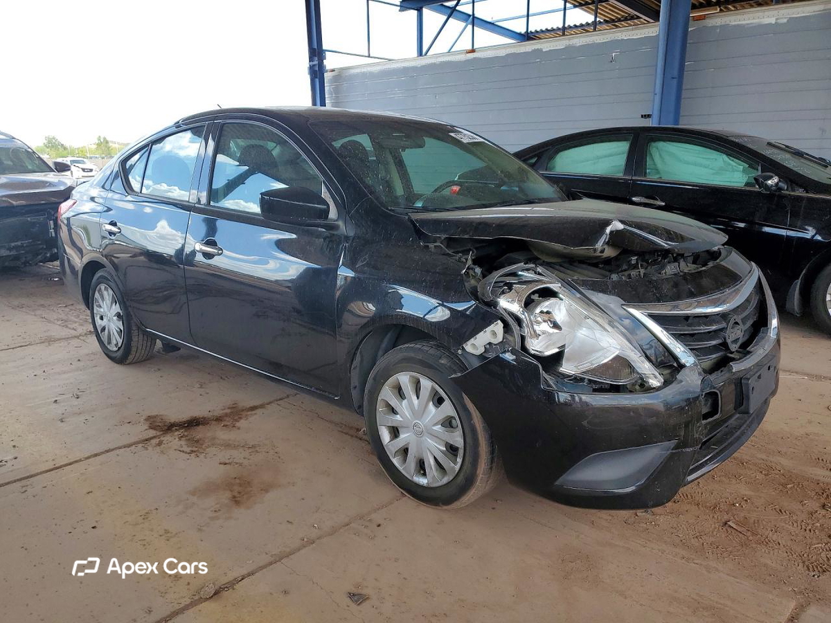 Nissan Versa 2019