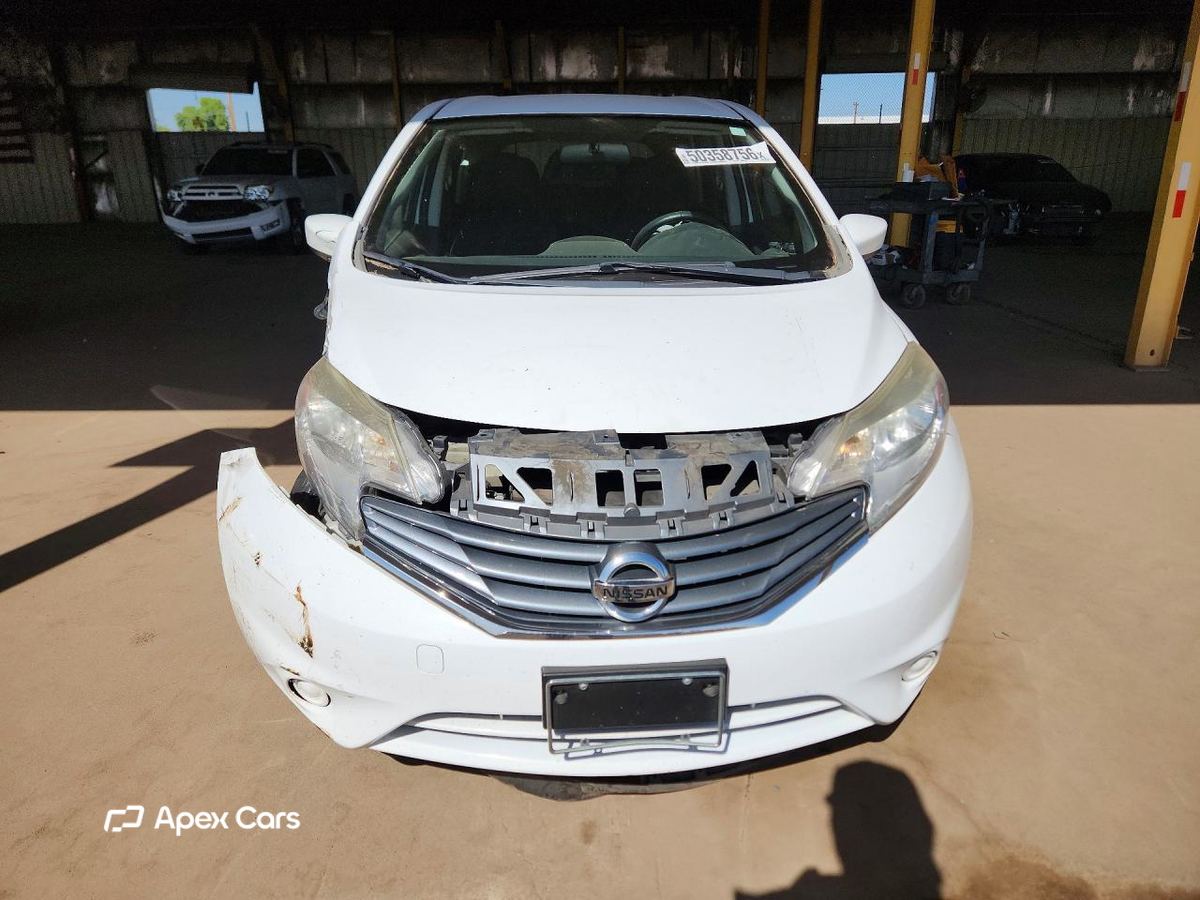 Nissan Versa 2015
