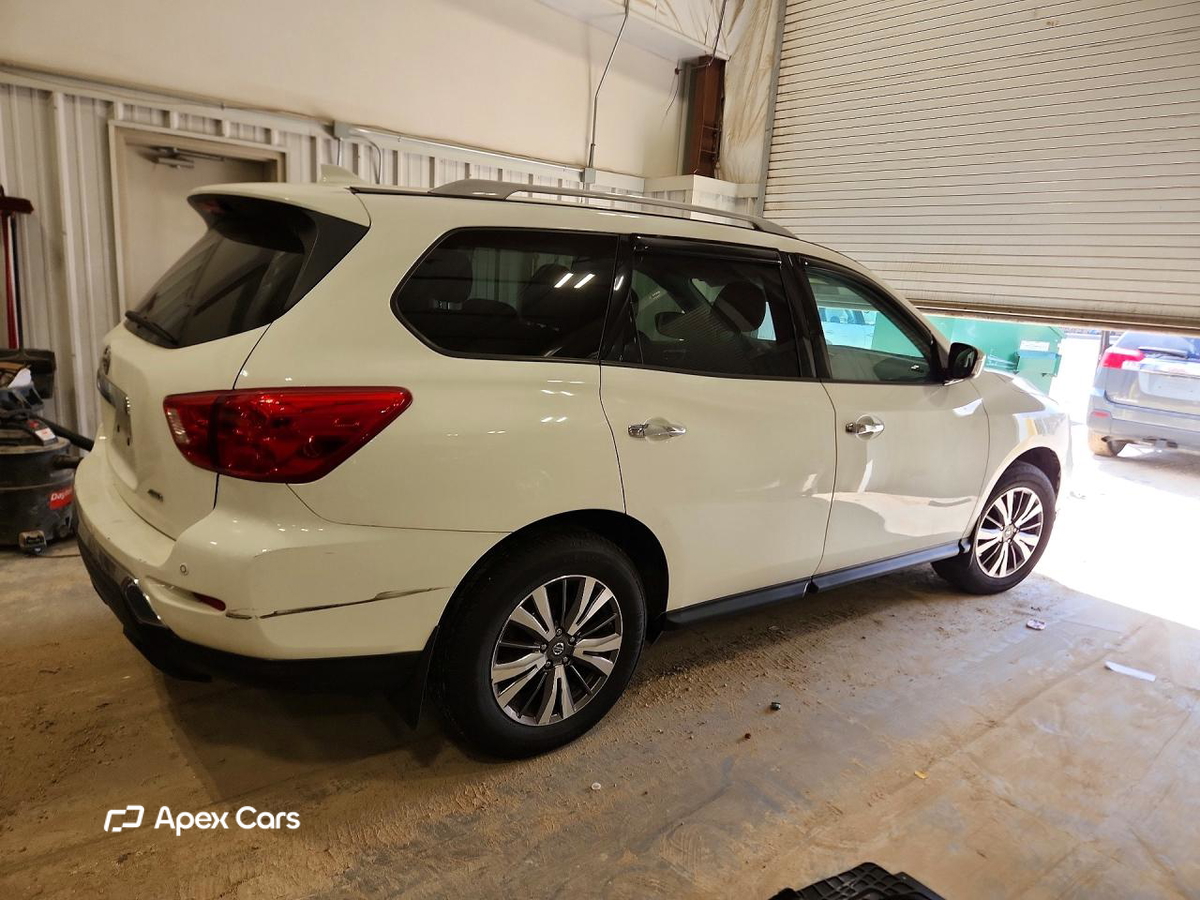 Nissan Pathfinder 2019