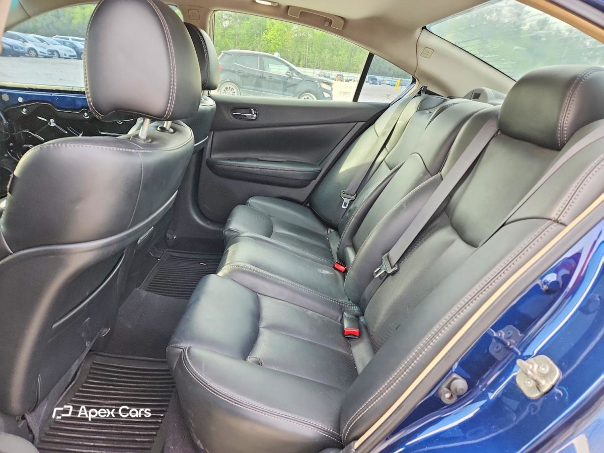 Nissan Maxima 2013