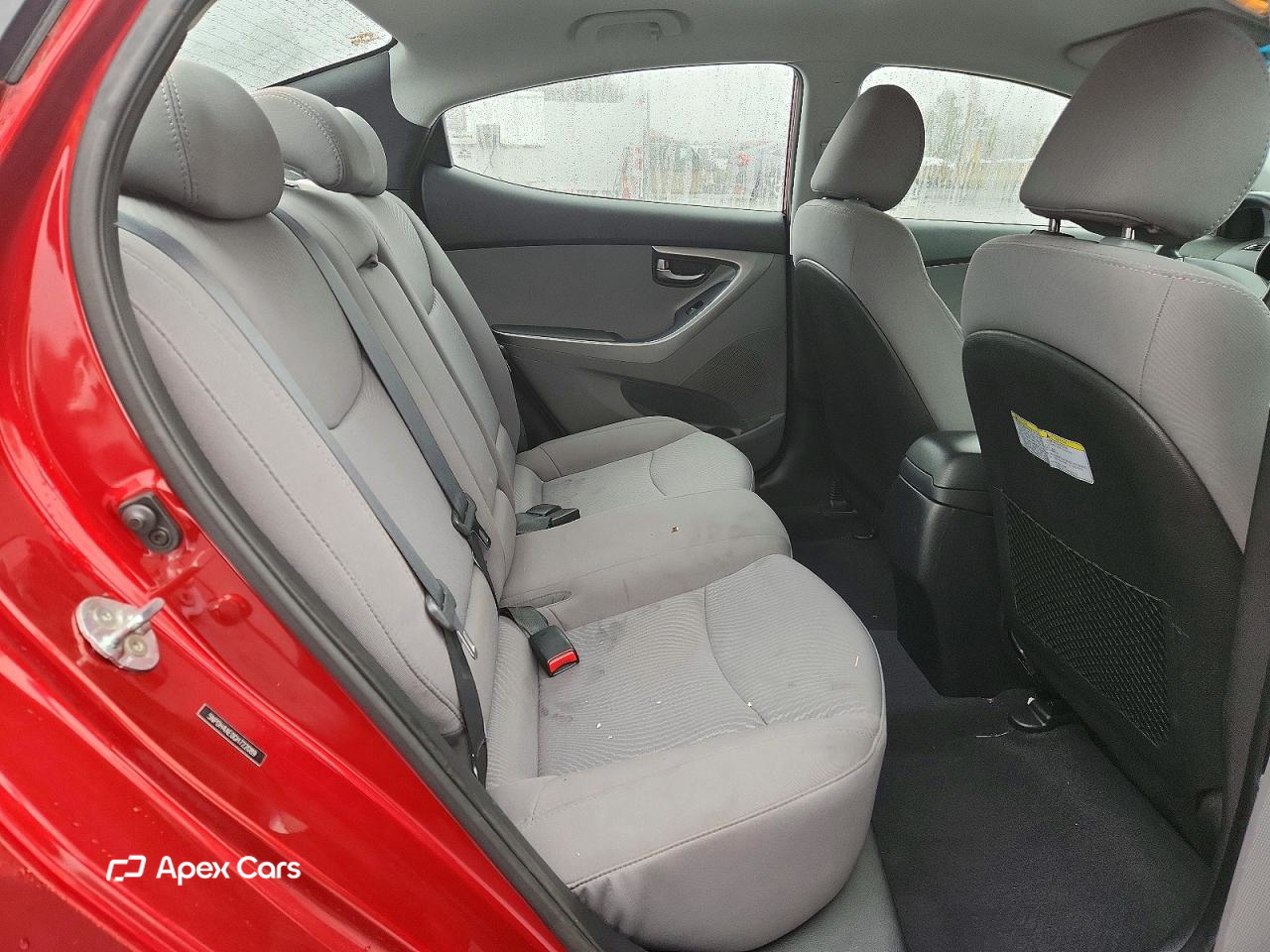 Hyundai Elantra 2016
