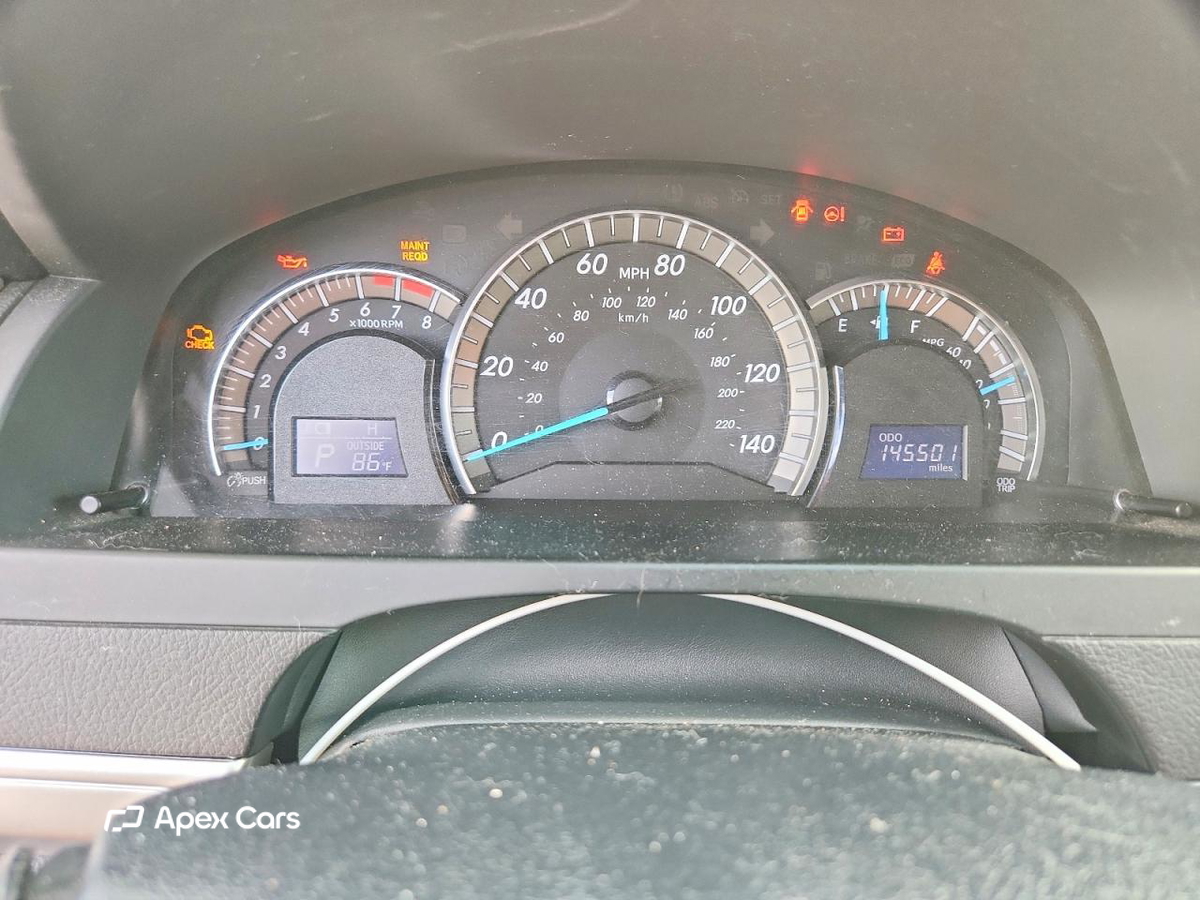 Toyota Camry 2012