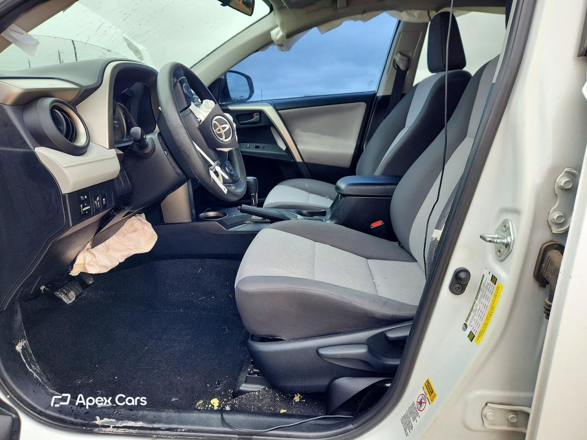 Toyota RAV 4 2015