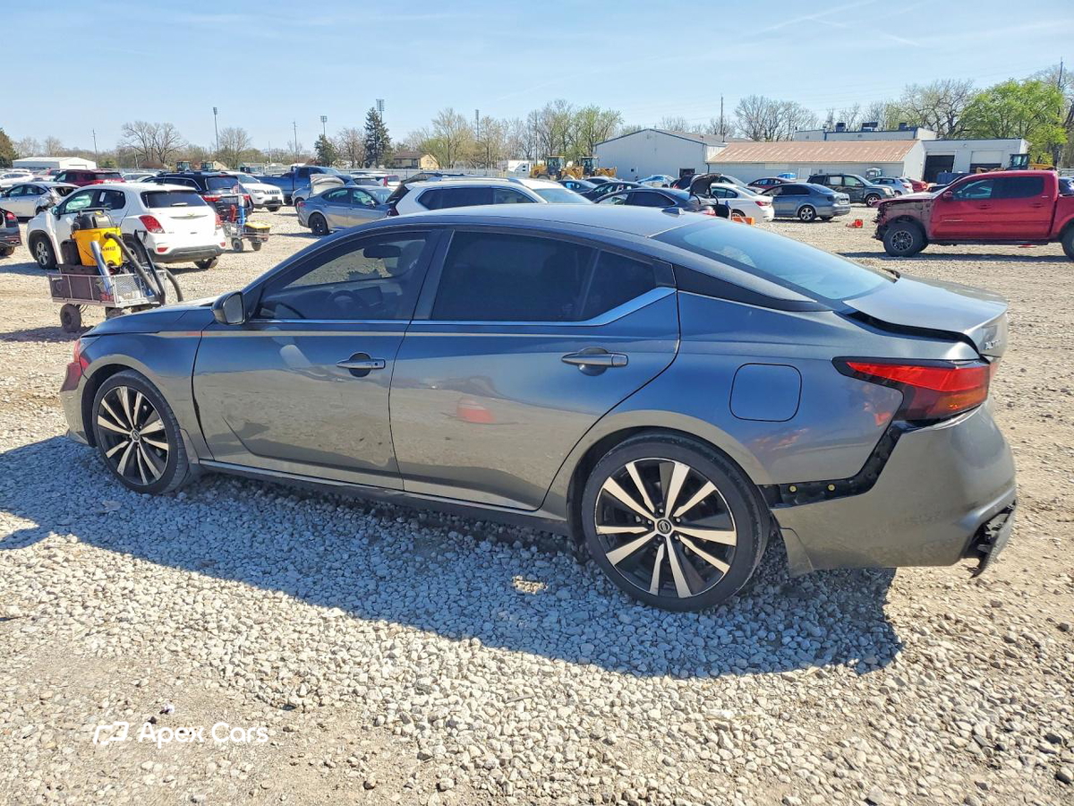 Nissan Altima 2020