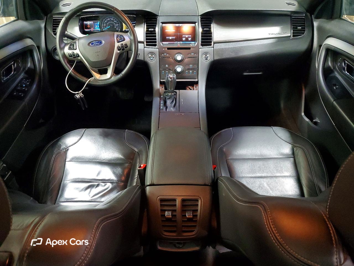 Ford Taurus 2015
