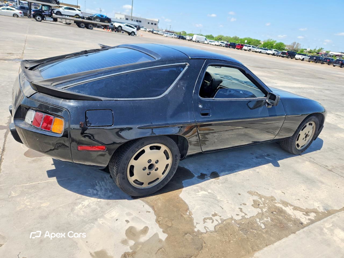 Porsche 928 1986
