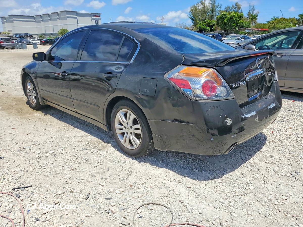 Nissan Altima 2012