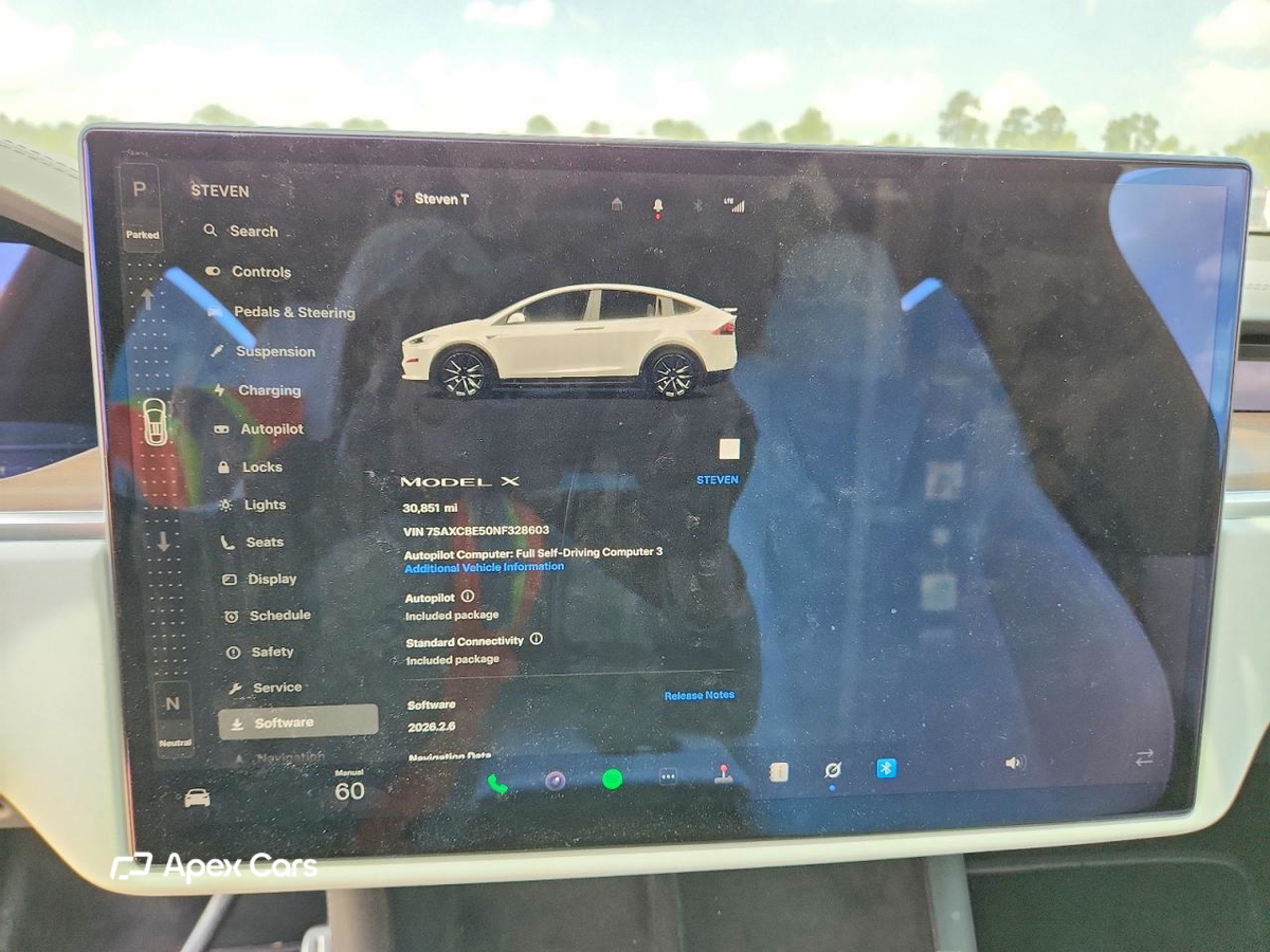 Tesla Model X 2022
