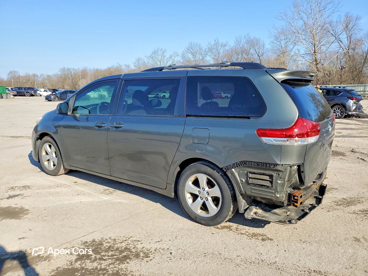 Toyota Sienna 2013