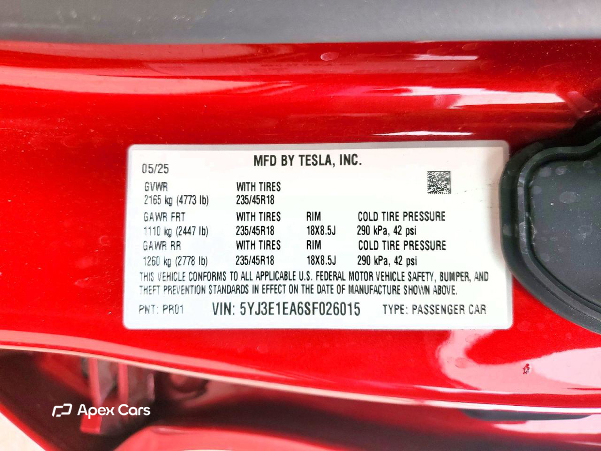 Tesla Model 3 2025