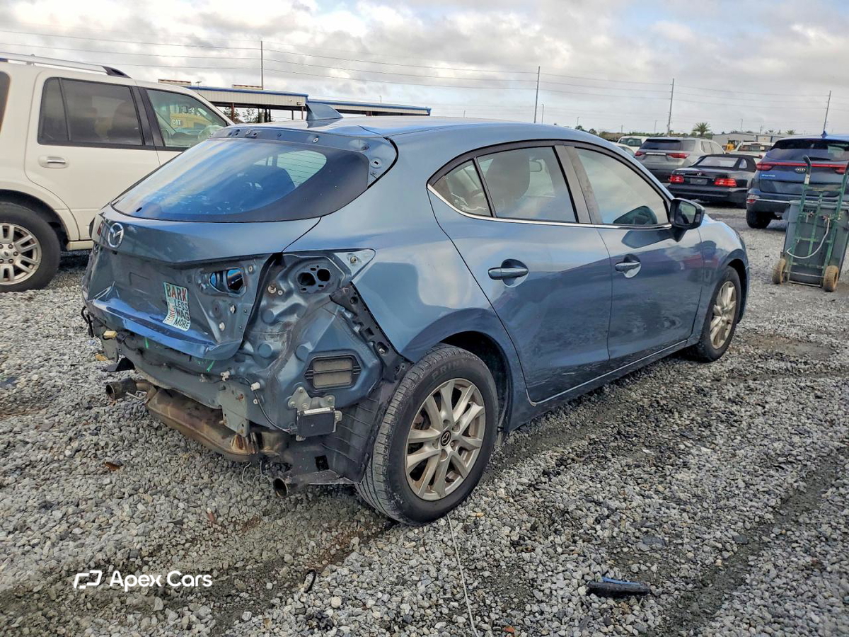 Mazda 3 2015