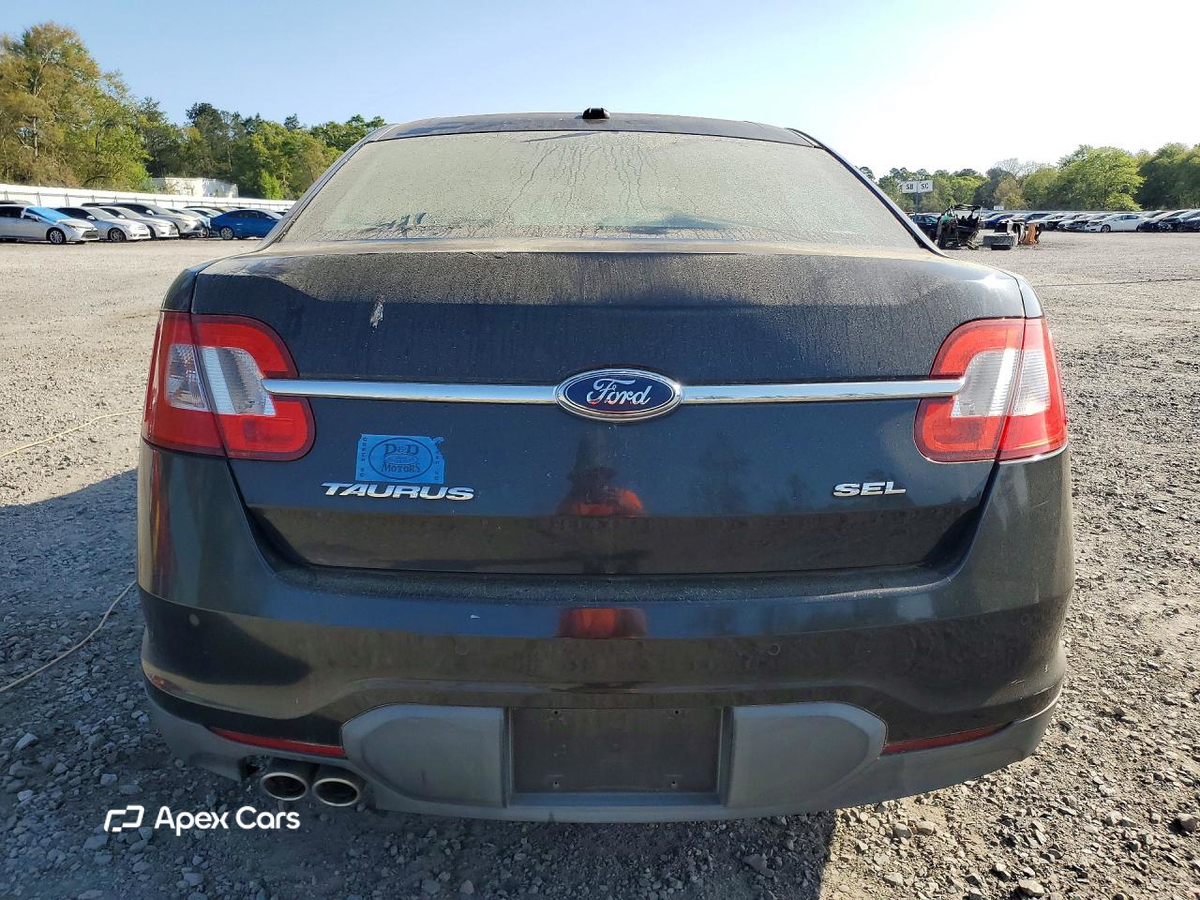 Ford Taurus 2010