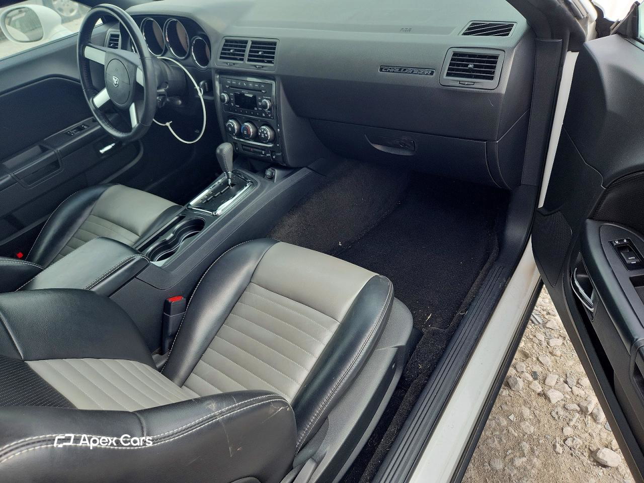 Dodge Challenger 2010