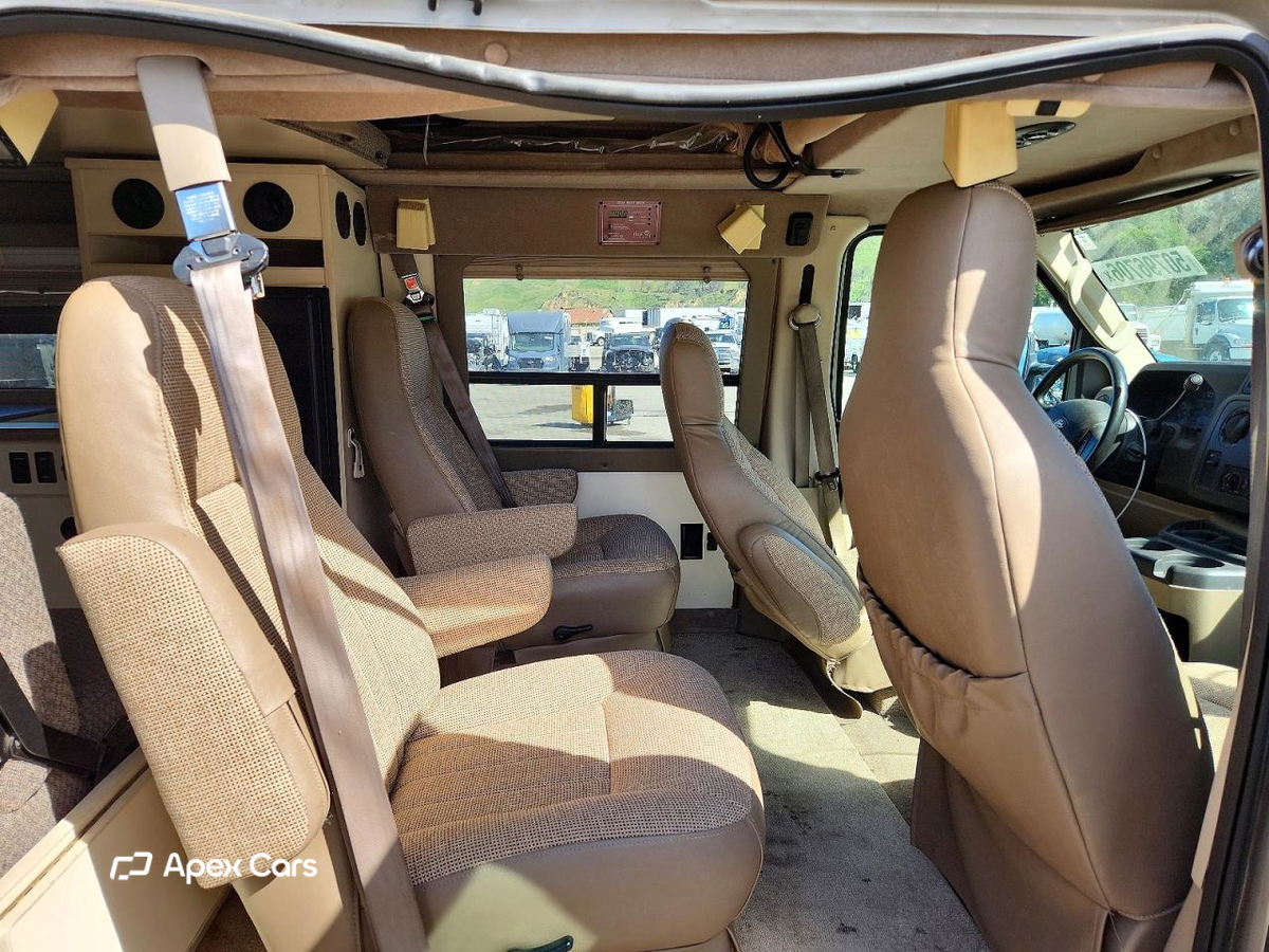 Ford Econoline 2009