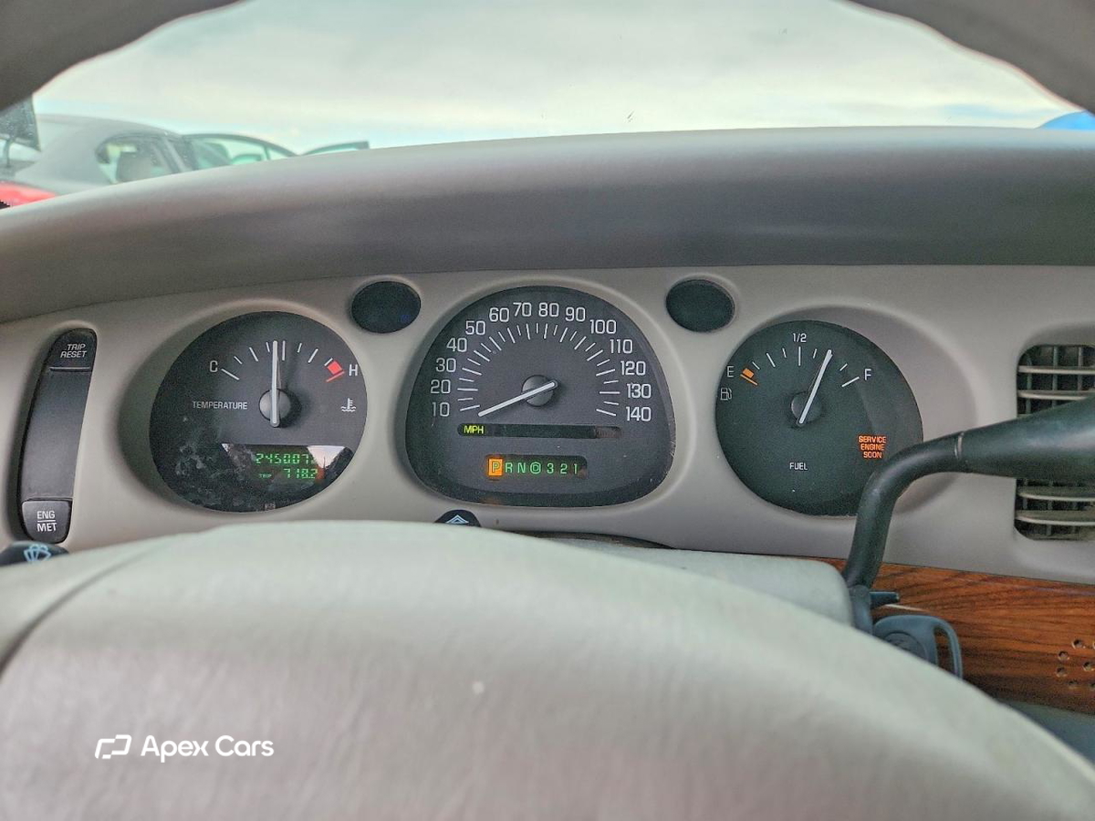 Buick LeSabre 2000