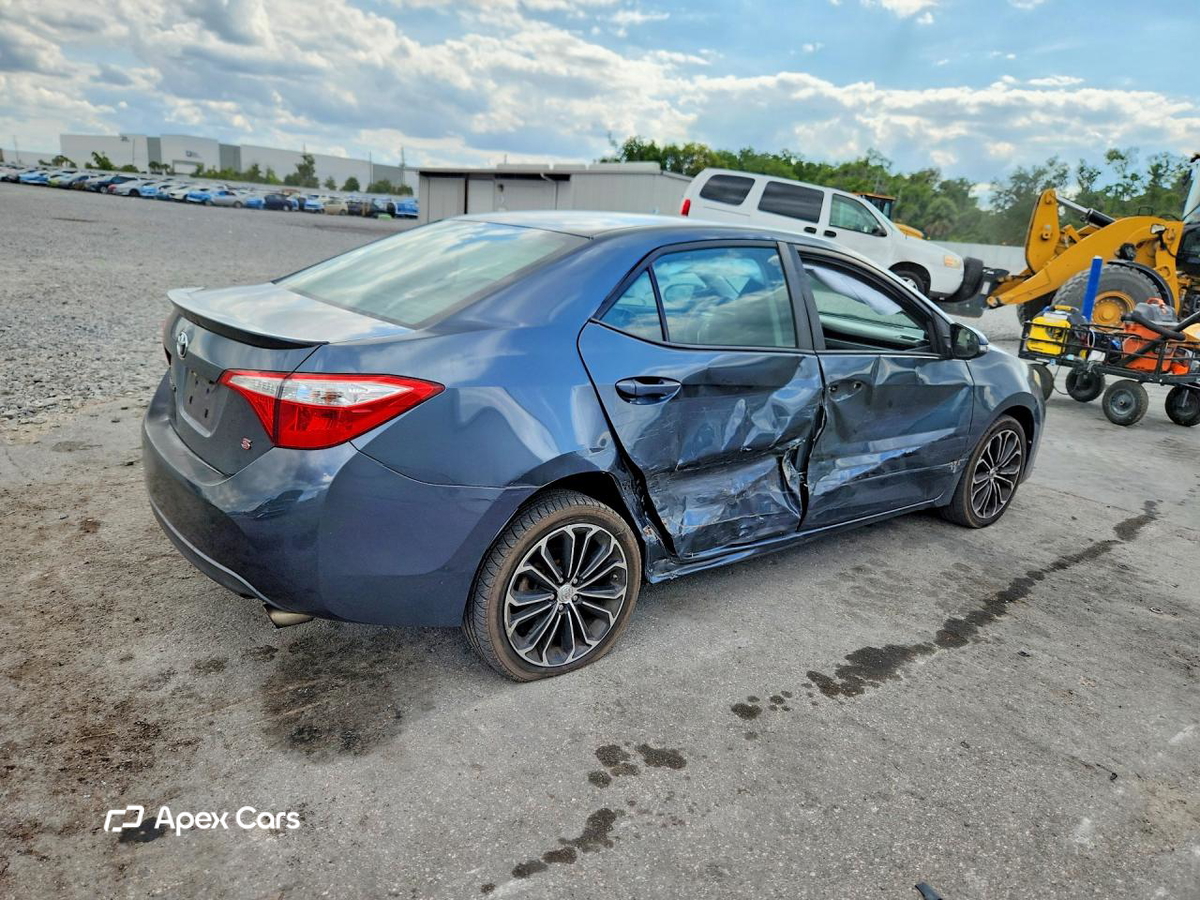 Toyota Corolla 2015