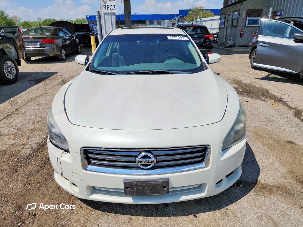 Nissan Maxima 2014