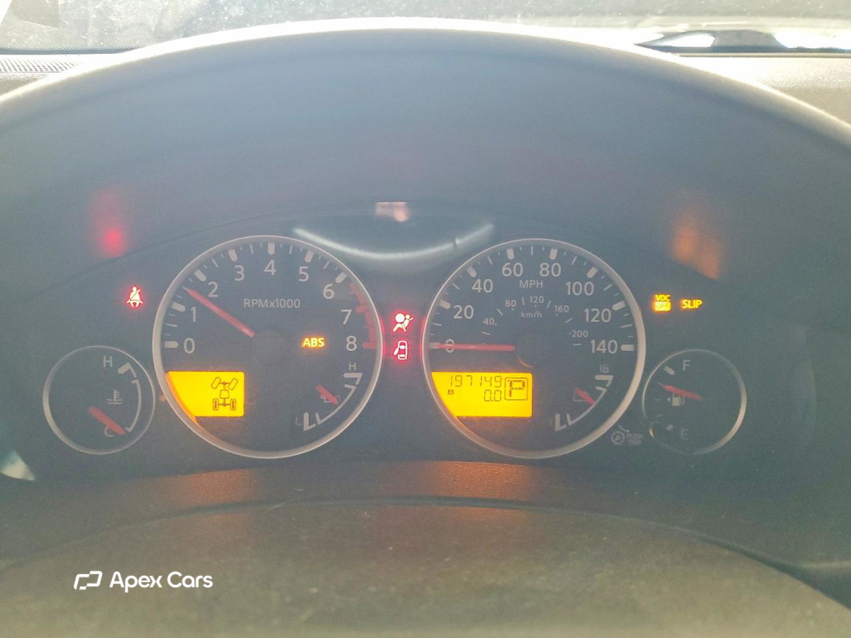Nissan Pathfinder 2011