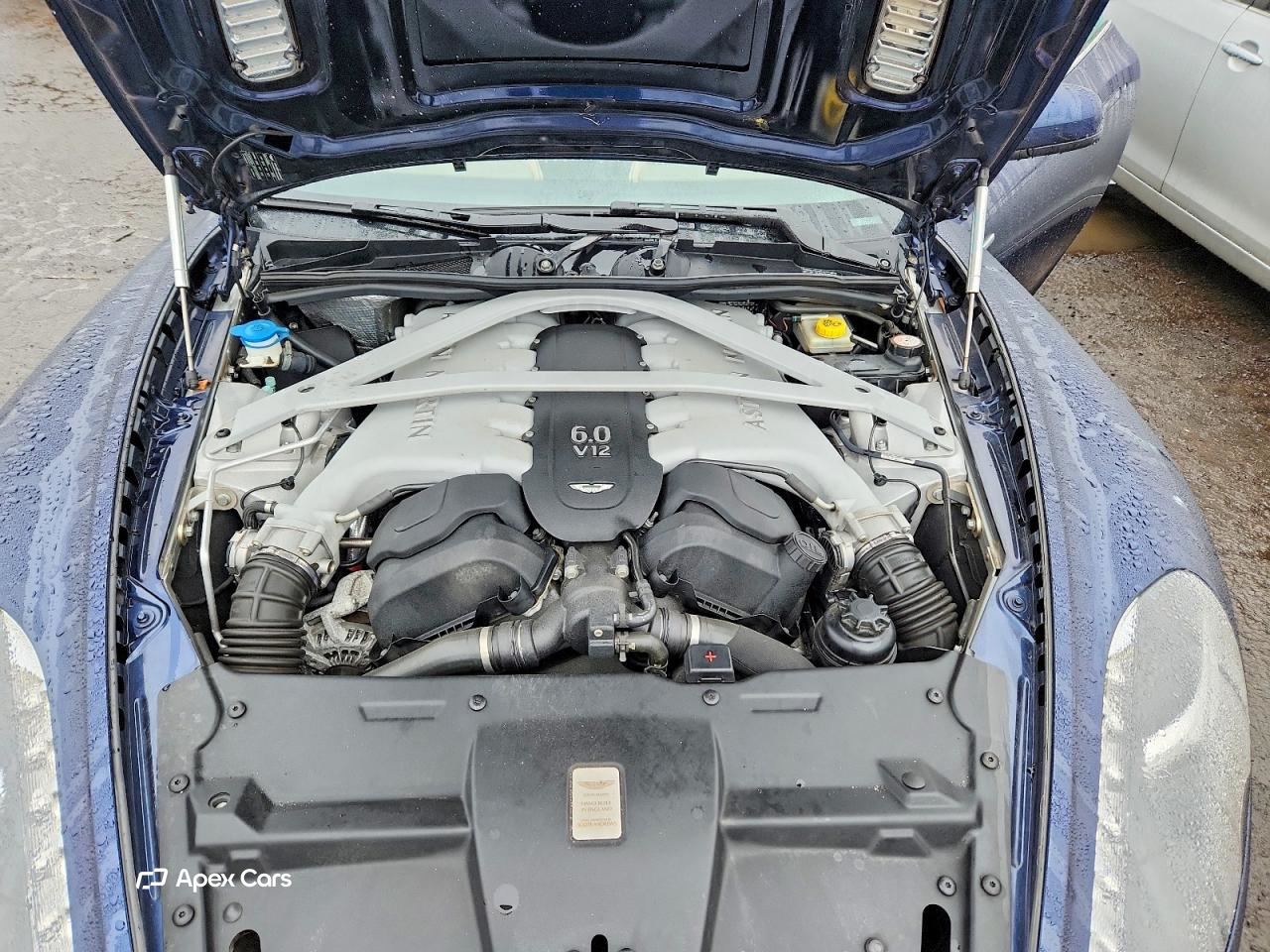 Aston Martin DB9 2013