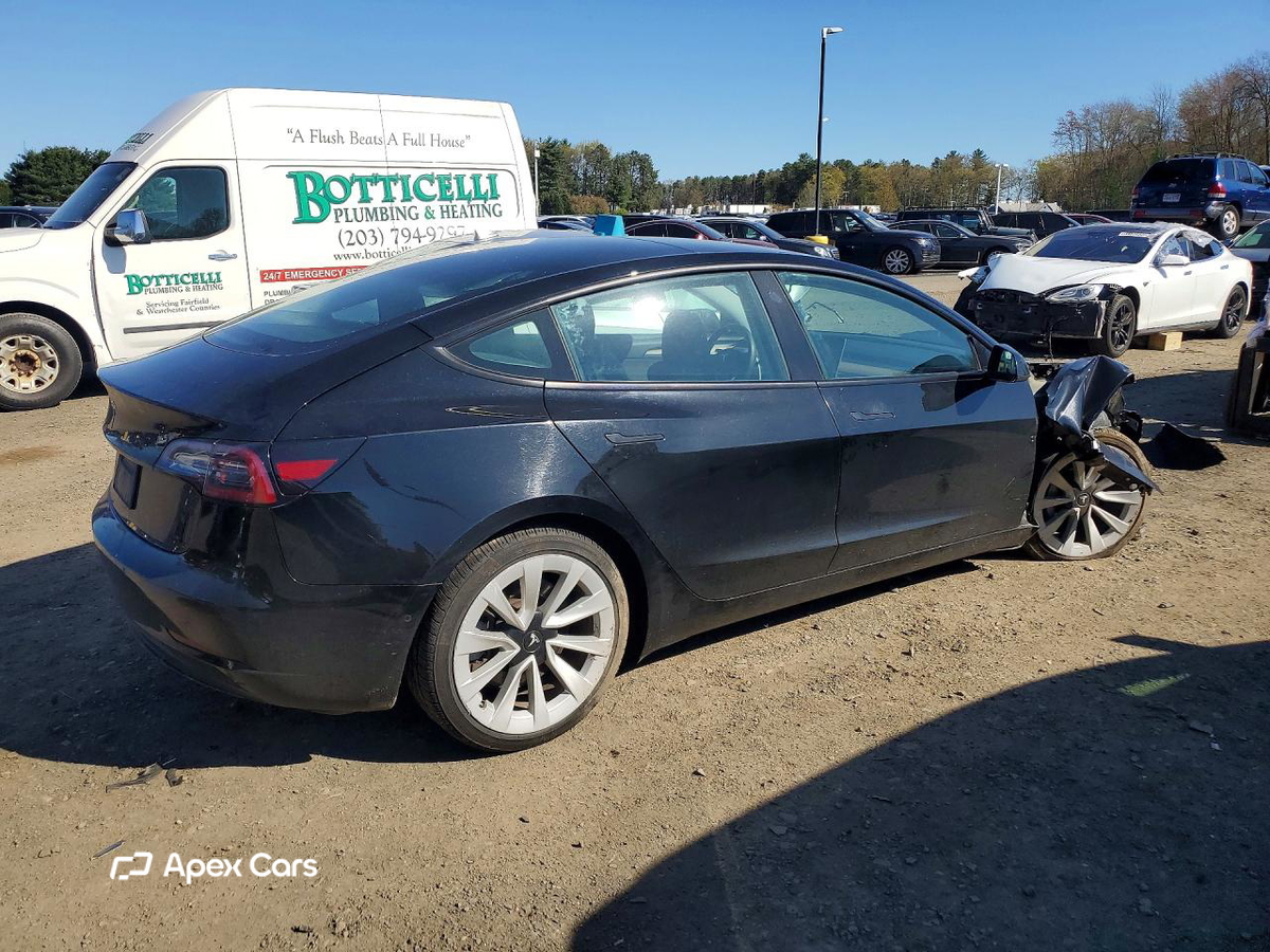 Tesla Model 3 2022
